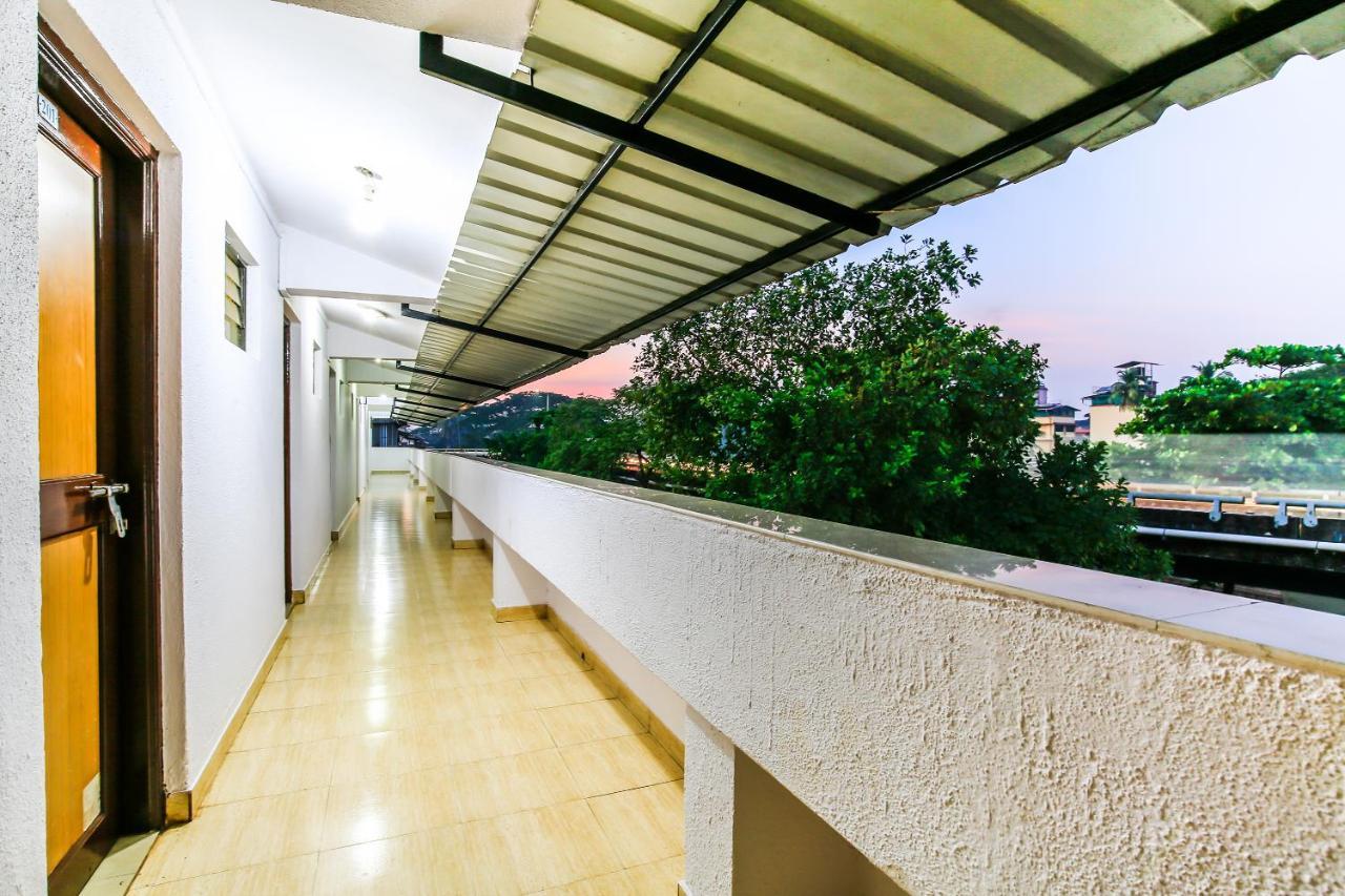 Oyo 23035 Srinivas Residency Hotel Madgaon Exterior photo